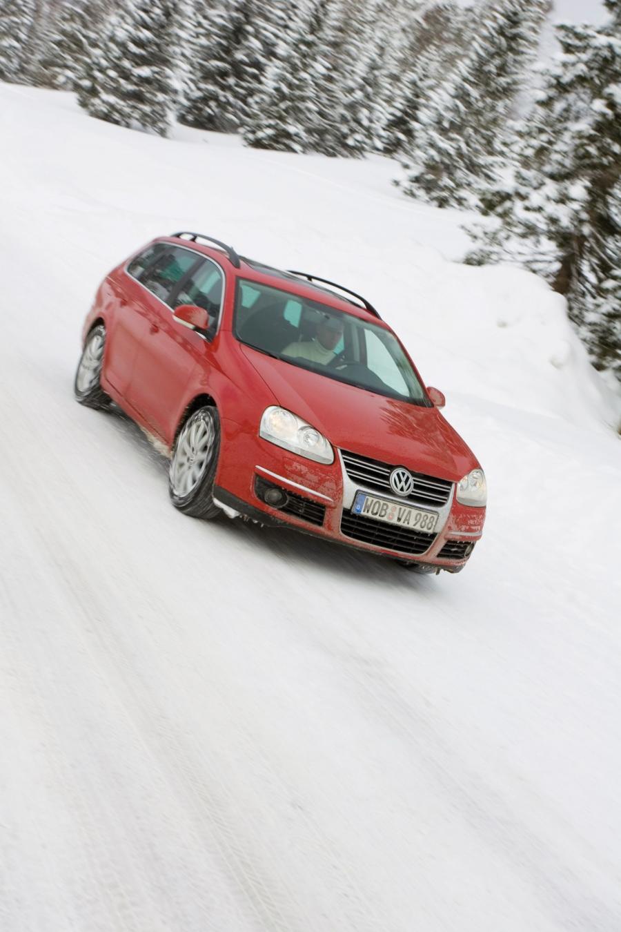  Volkswagen Golf Variant 2007 года  (фото 9 из 108)